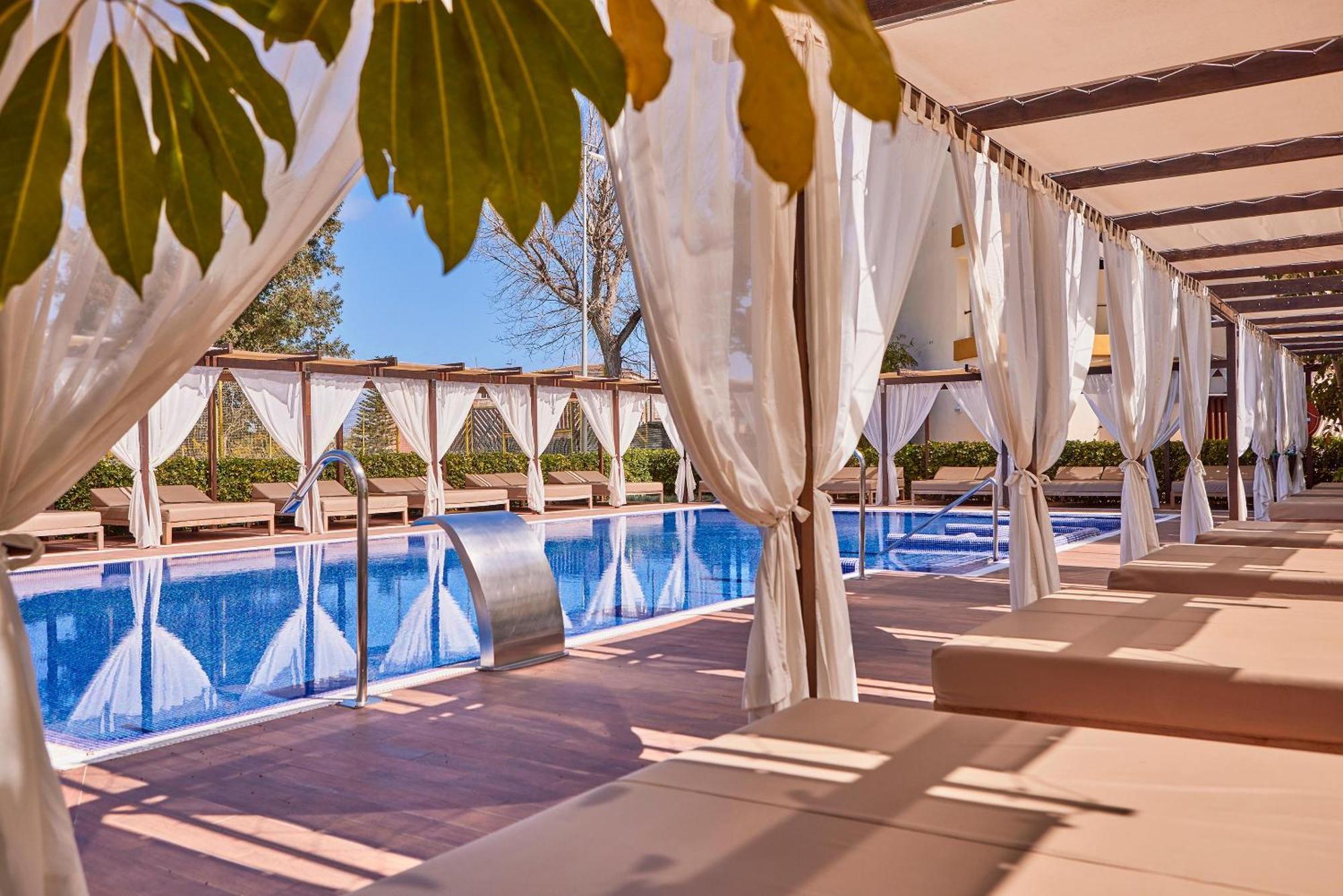 Hotel apartamentowy Zafiro Tropic 4*