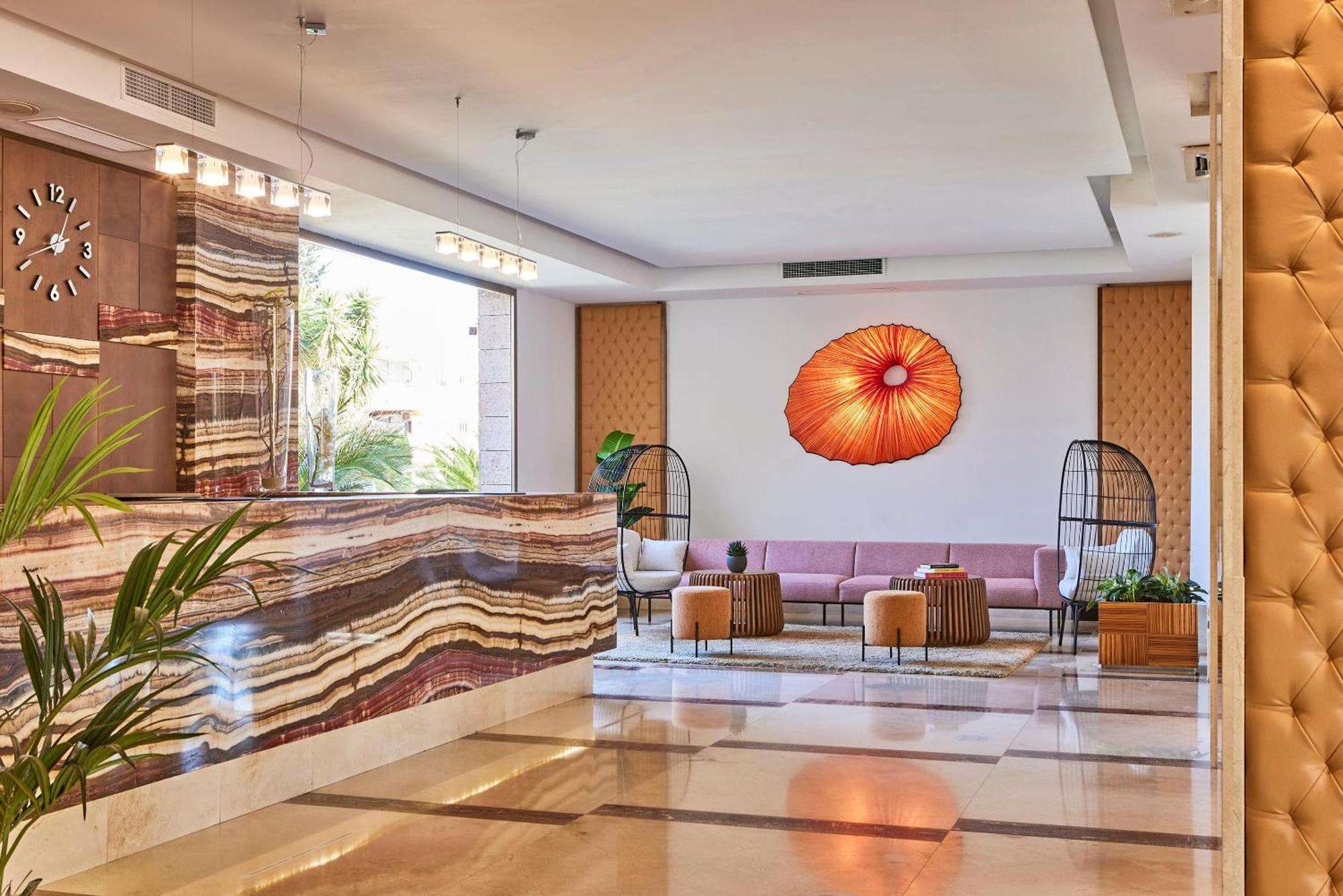 Zafiro Tropic Hotel apartamentowy