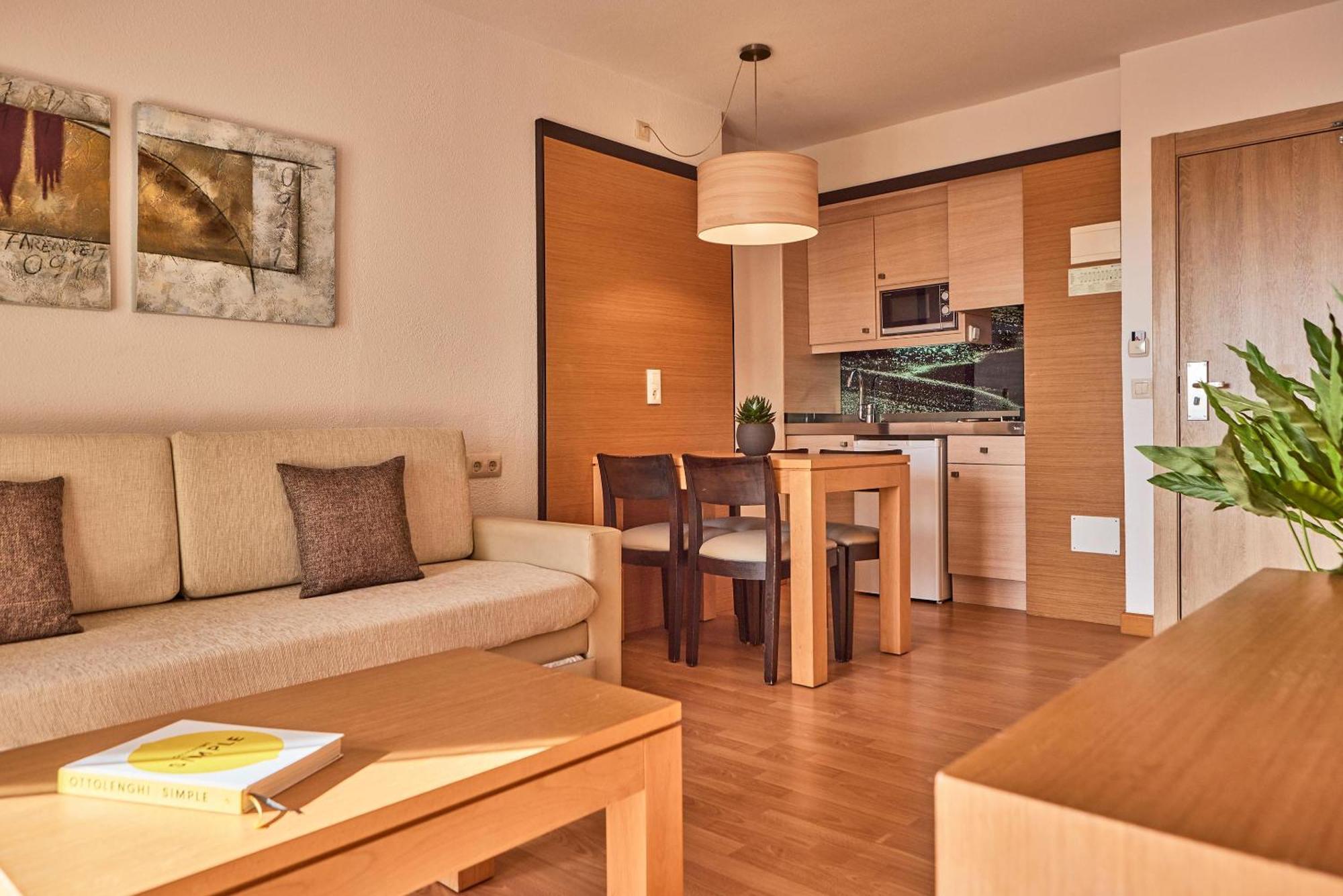 Zafiro Tropic Hotel apartamentowy 4*