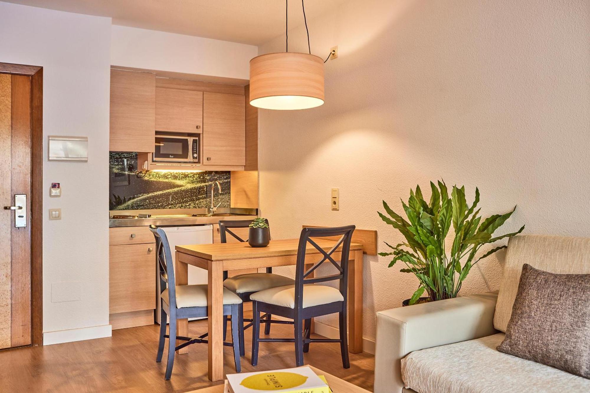 Hotel apartamentowy Zafiro Tropic